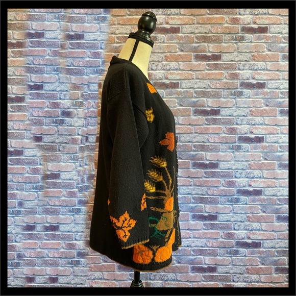 Vintage Autumn Themed Grannycore Cardigan - Picture 2 of 4